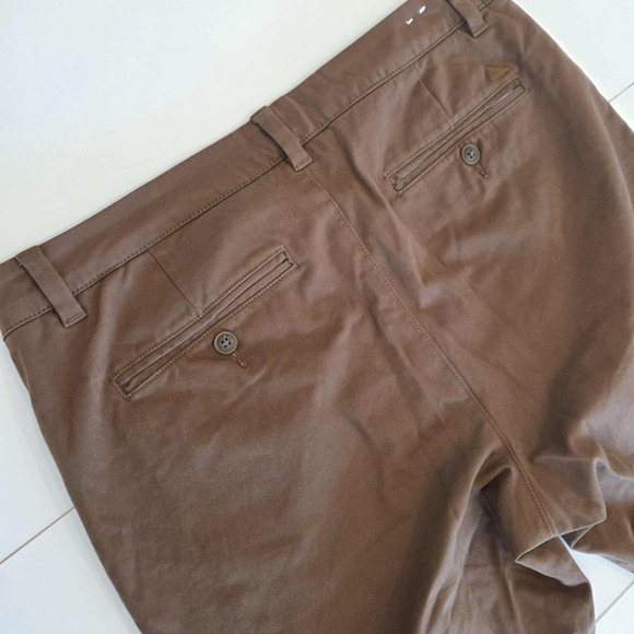 UNTUCKIT Men's Slim Fit Classic Chino Pants Brown W32 L30 Cotton Blend - Picture 8 of 15